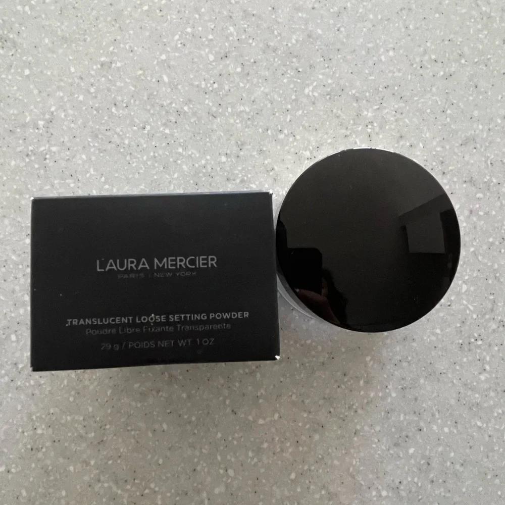 Laura Mercier translucent setting powder (honey)